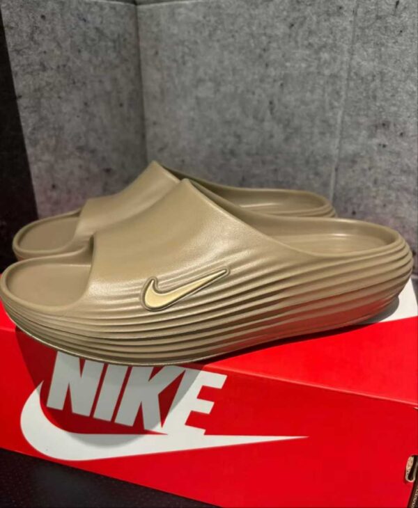 1 Nike ReactX Rejuven8 Men’s Slides