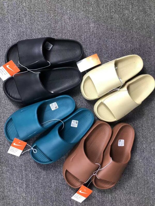 Nike Men's Calm Slide Sandals Nike Men's Calm Slide Sandals