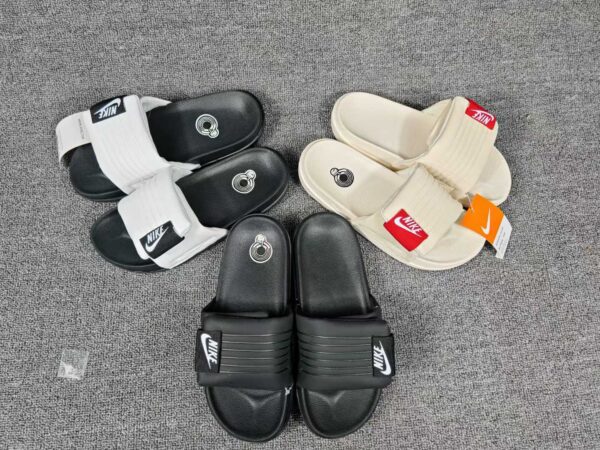 Nike Offcourt Adjust