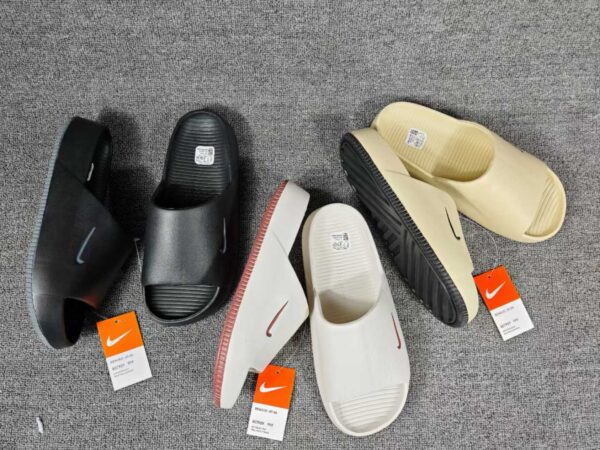 Nike Calm Men's Slides Nike Calm Men's Slides